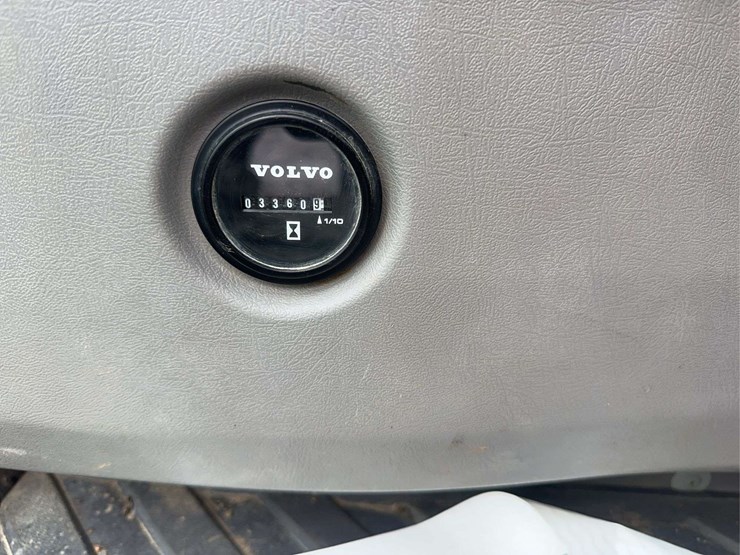 2017-volvo-ecr88d-image-30