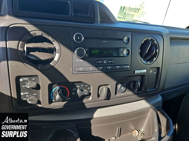 ford-e350-image-18