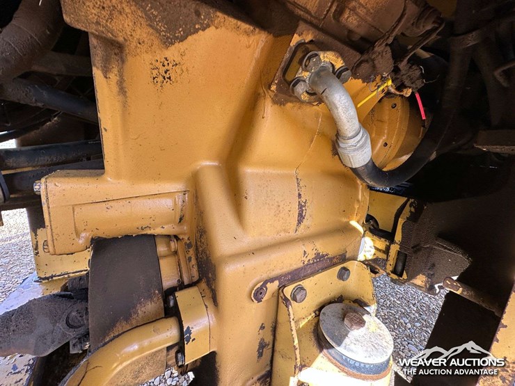 caterpillar-938f-image-53
