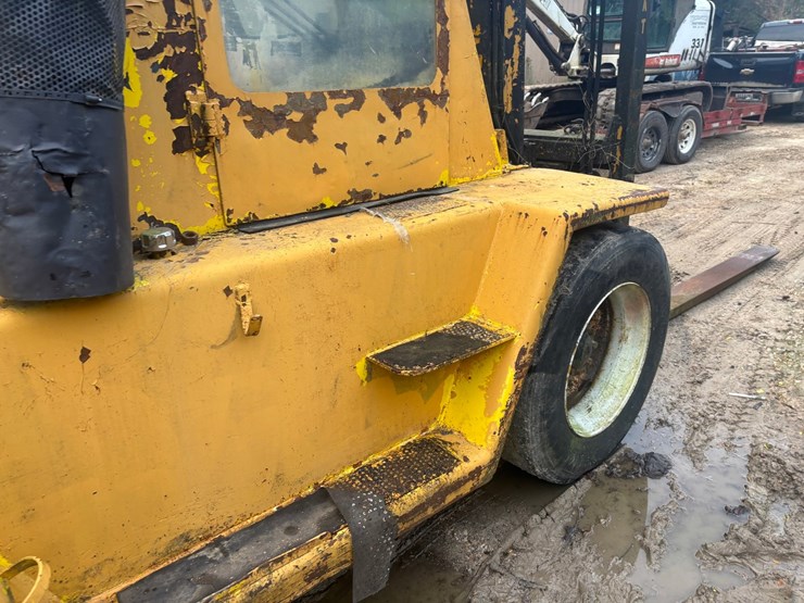 caterpillar-v180-image-35