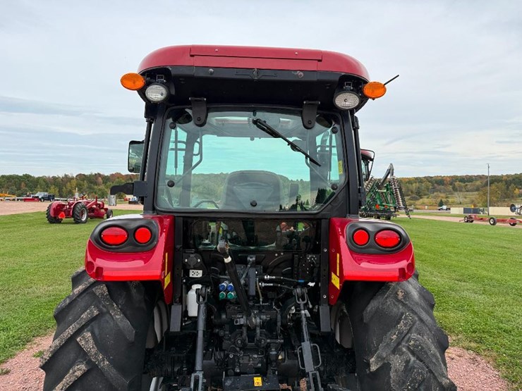 case-ih-farmall-95a-image-24