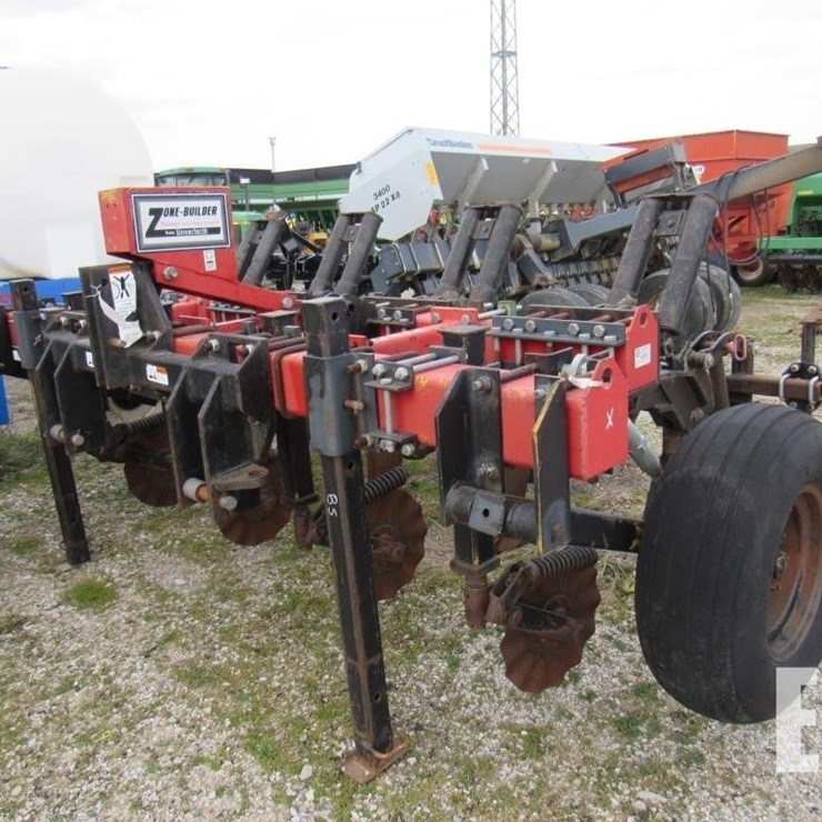 2001 UNVERFERTH ZONEBUILDER 130