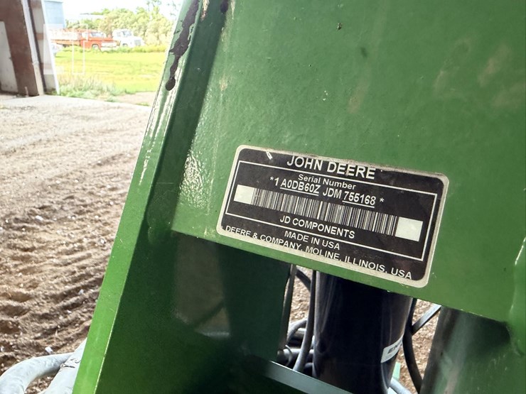 2013-john-deere-db60-image-6