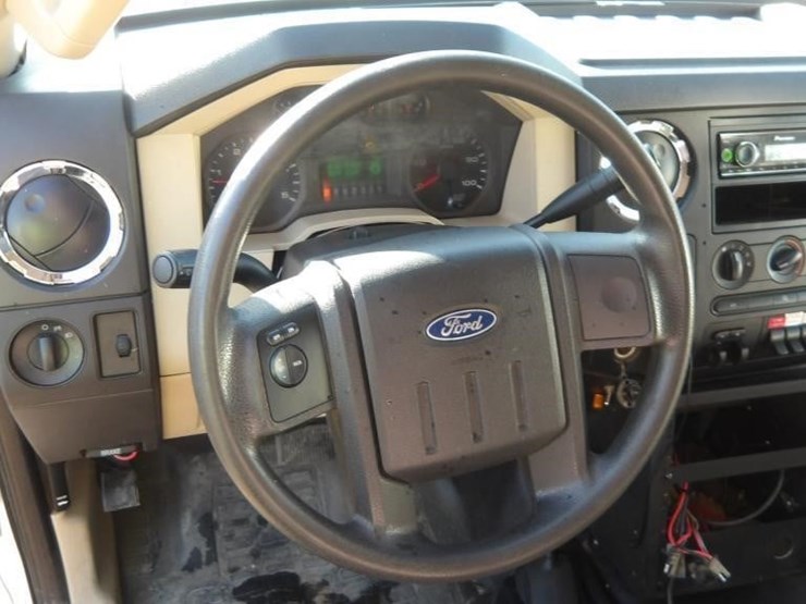 2010-ford-f450-image-29
