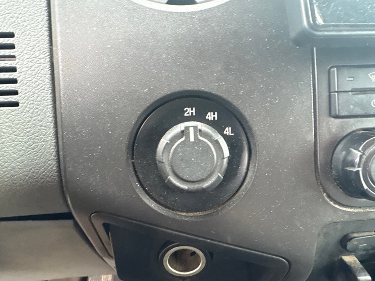 2015-ford-f550-image-67