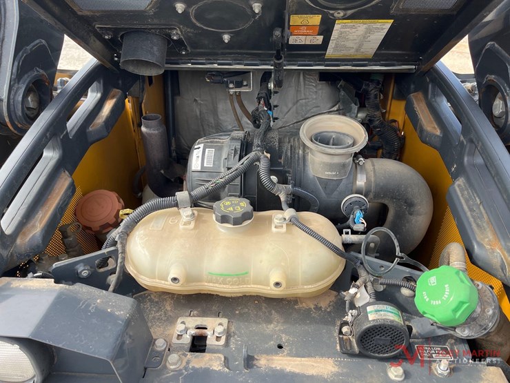 deere-325g-image-8