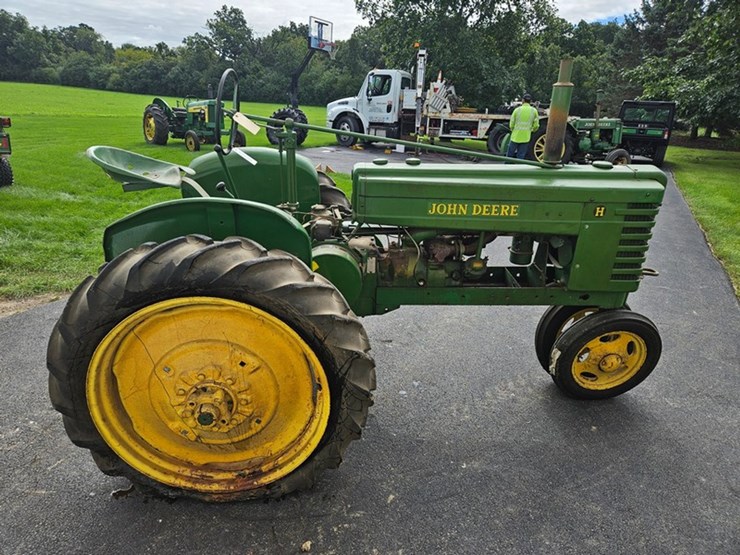 john-deere-h-image-6