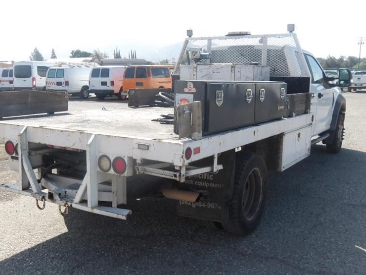 2017-ford-f550-image-4
