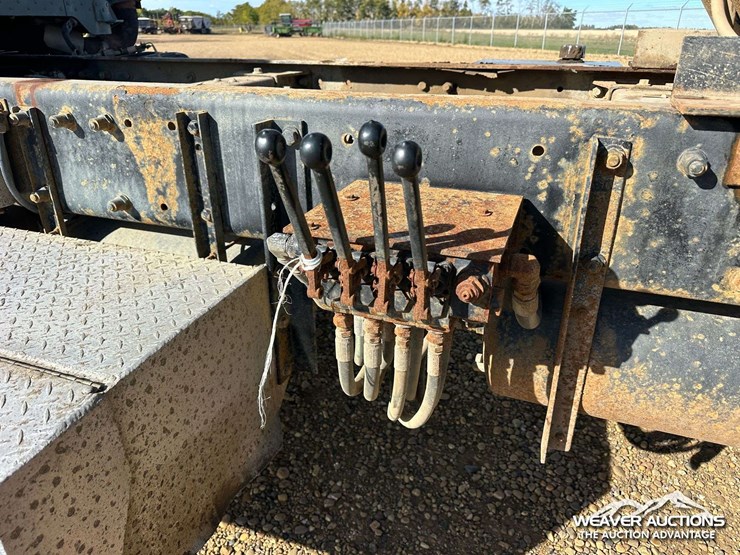 peterbilt-378-image-68