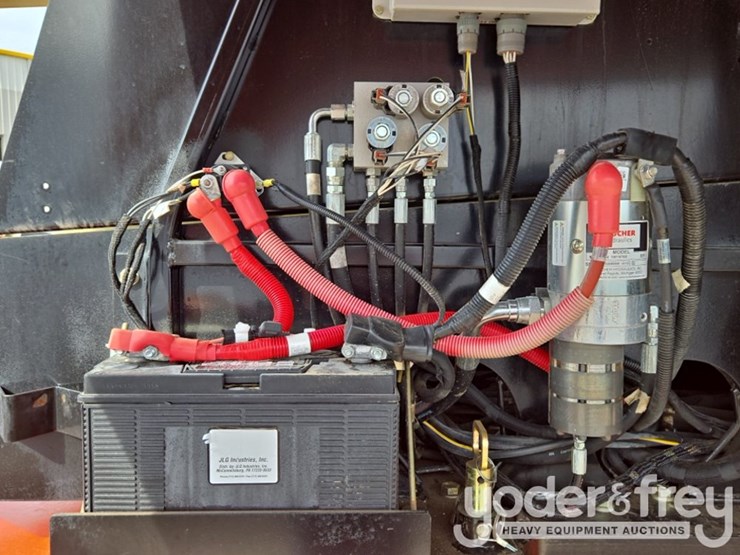 2022-jlg-660sj-image-50
