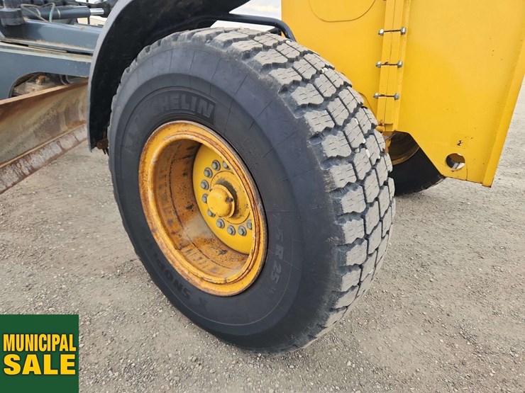 2012-deere-770gp-image-26