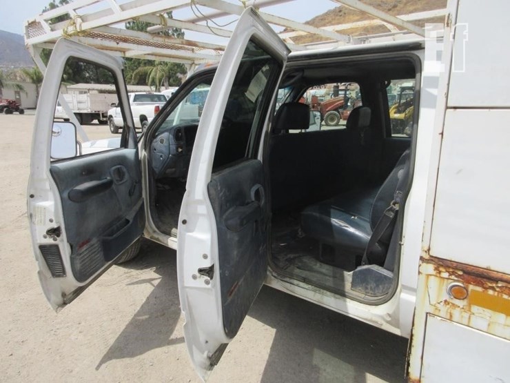 1999-chevrolet-3500-image-13