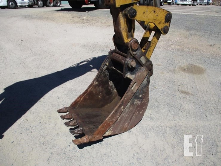 2005-caterpillar-430d-image-17