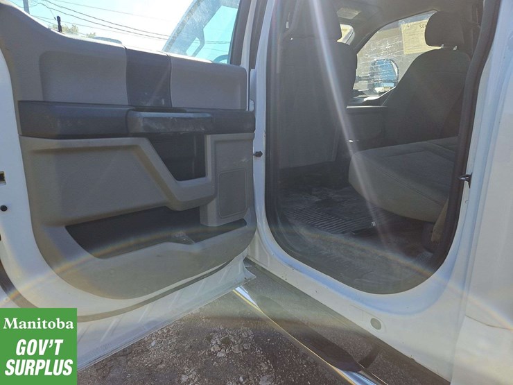 2017-ford-f350-image-19
