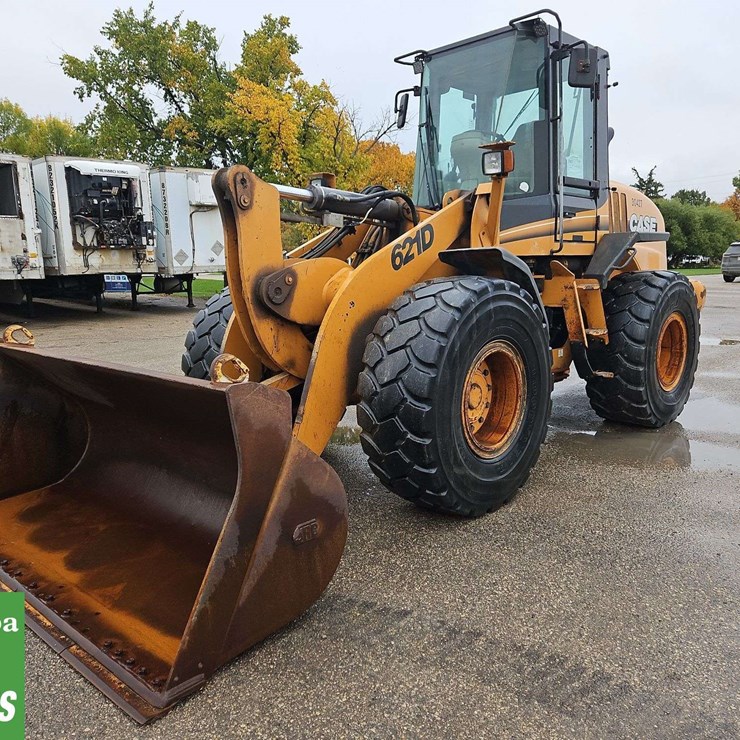 2004 CASE 621D