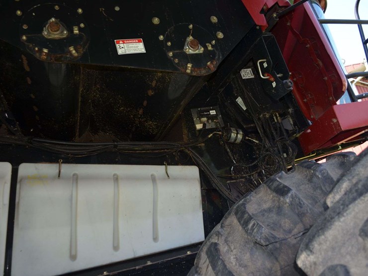 case-ih-8120-image-13