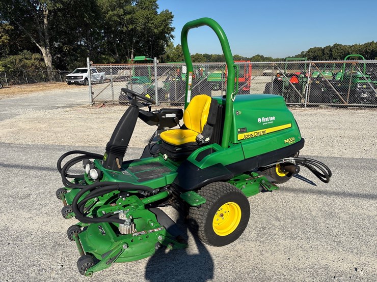 john-deere-7400a-image-1