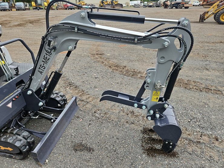 ats-me18-mini-excavator-image-9