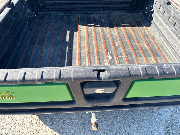 john-deere-turf-gator-image-15