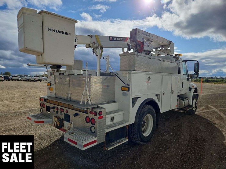 2015-international-durastar-4400-image-4