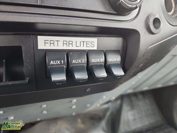 2011-ford-f250-image-21