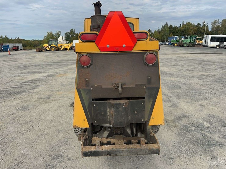trackless-mt5t-image-6
