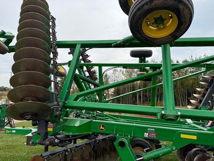 john-deere-2623-image-39