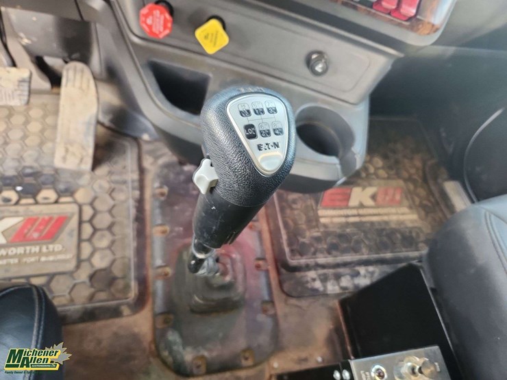 kenworth-t880-image-13