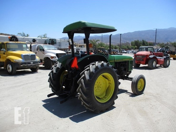 1995-john-deere-5200-image-3