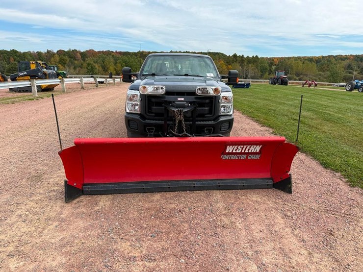 ford-f250-xl-image-2