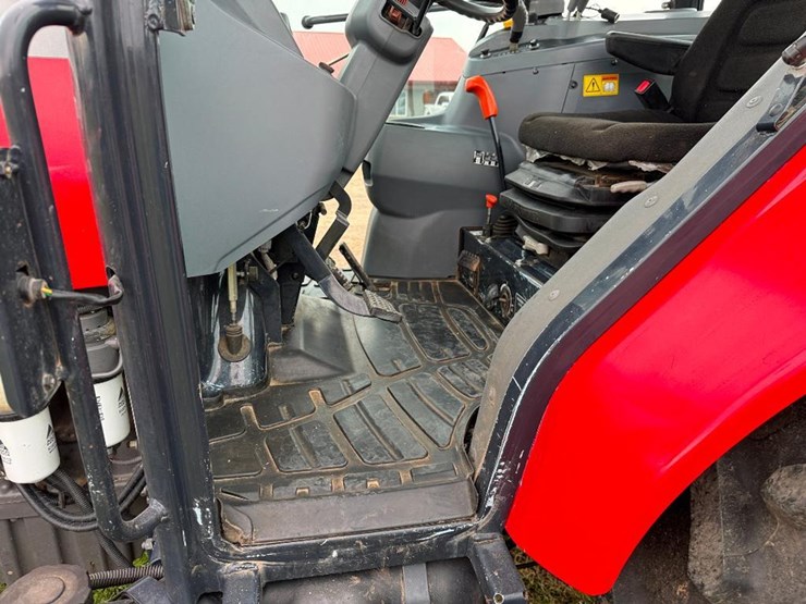 massey-ferguson-4610-image-37