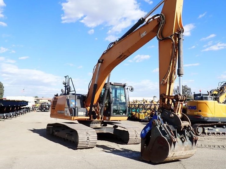 case-cx210d-image-2