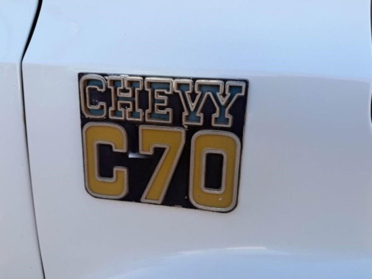 1981-chevrolet-c10-image-4