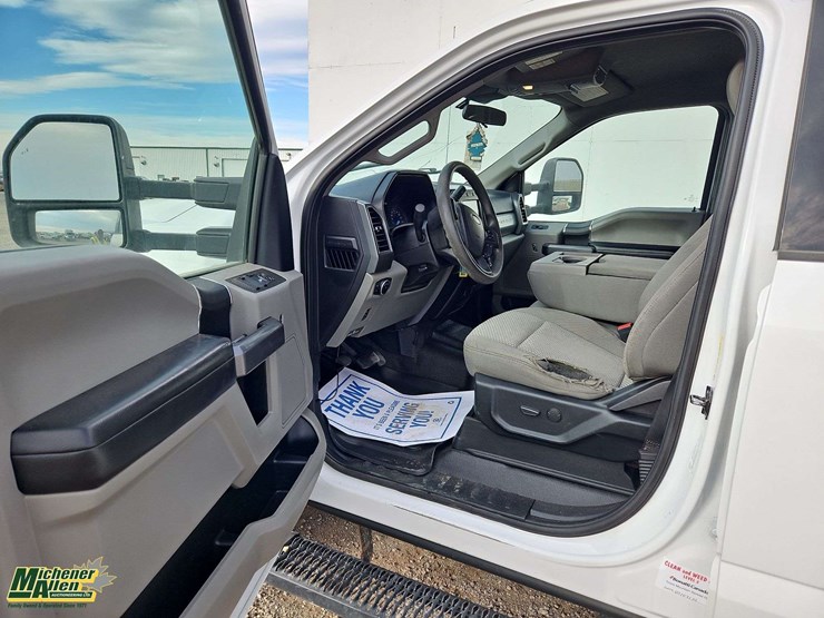 2020-ford-f350-image-13
