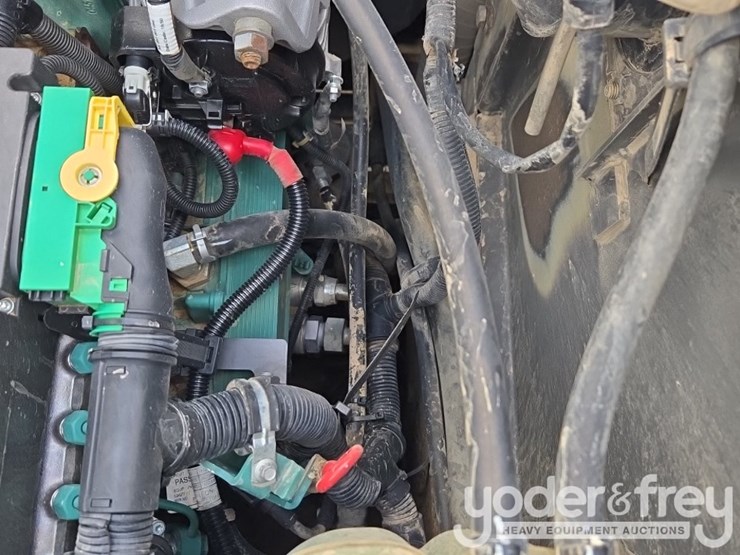2021-volvo-ec200el-image-64