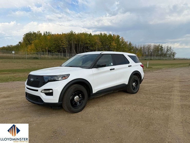 2021-ford-explorer-image-1