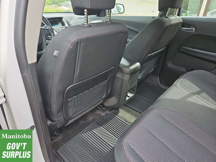 2016-chevrolet-equinox-image-25