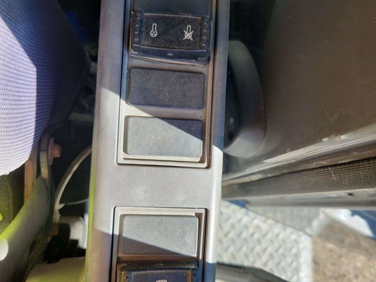 2007-hitachi-zx270-lc-3-image-16