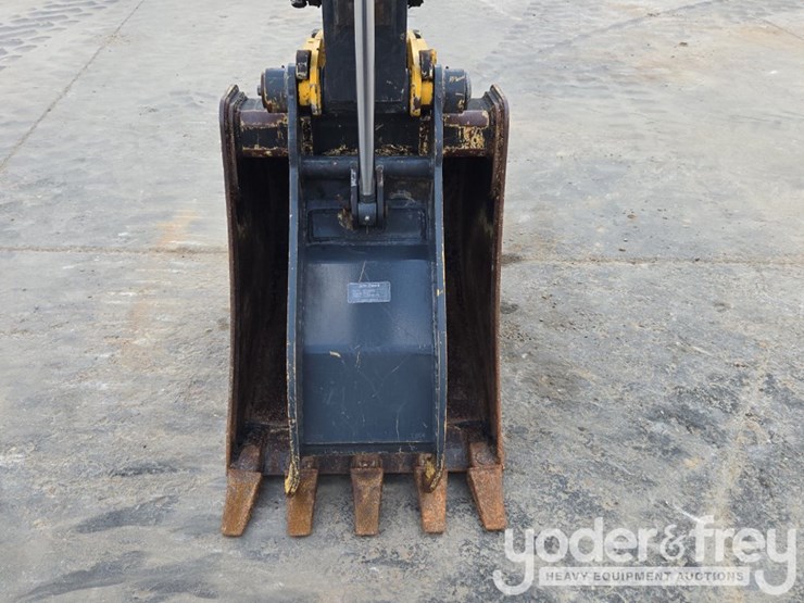 2020-deere-60g-image-23