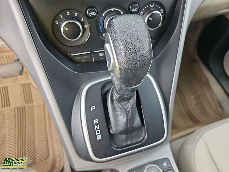 2014-ford-escape-se-image-22