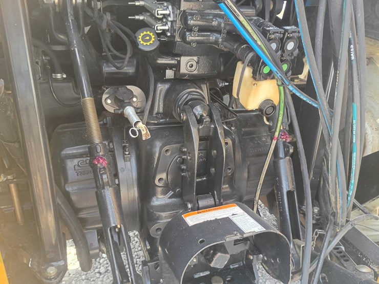 2021-new-holland-ts6.110-image-89