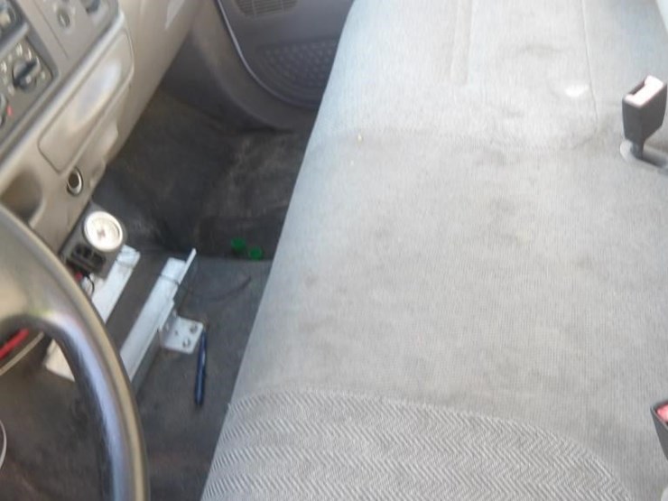 2001-ford-f350-image-25