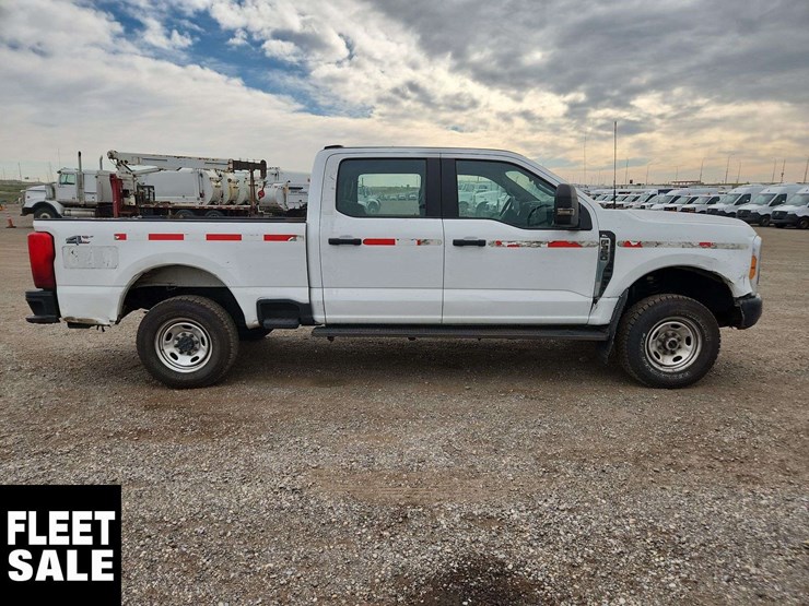 2023-ford-f350-image-4