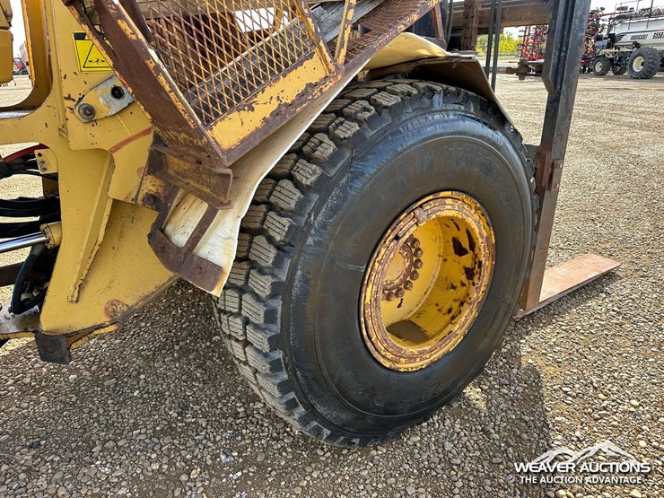 caterpillar-938f-image-41