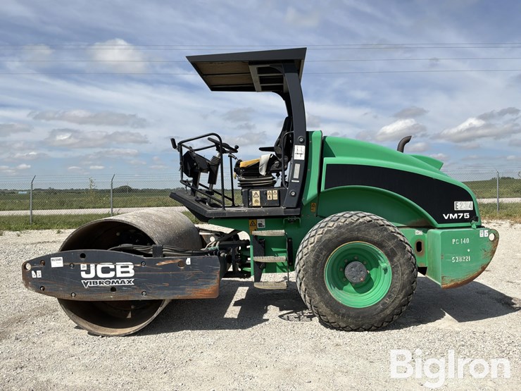 2013-jcb-vibromax-vm75-vibratory-smooth-drum-roller-image-8