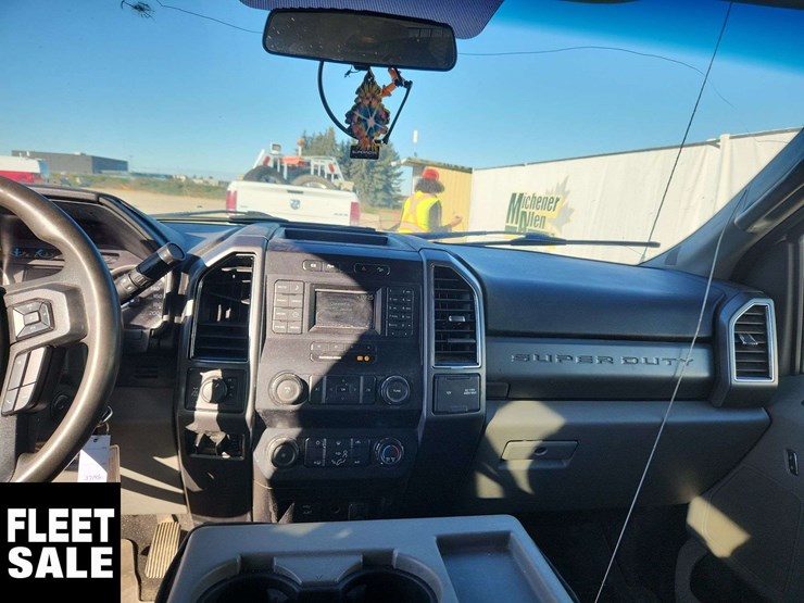 2019-ford-f350-image-18