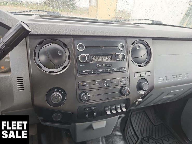 2015-ford-f350-image-21