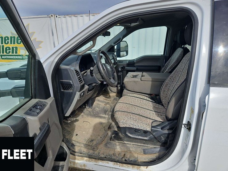 2022-ford-f250-image-13