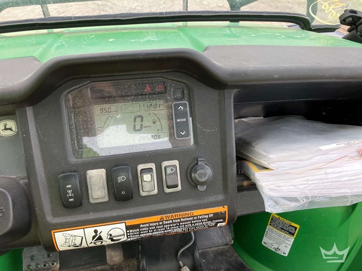 2016-john-deere-gator-image-13