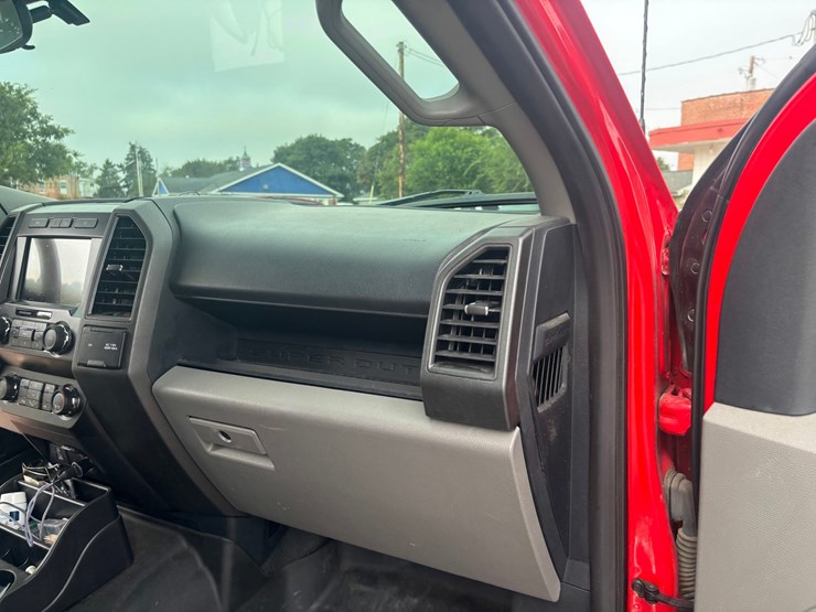 2022-ford-f250-image-56